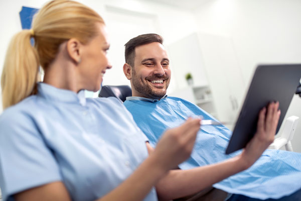 The Key Differences Between A General And Cosmetic Dentist